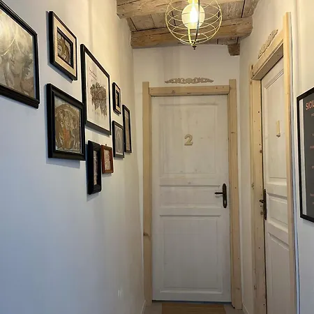 Miraglia 28 Apartment