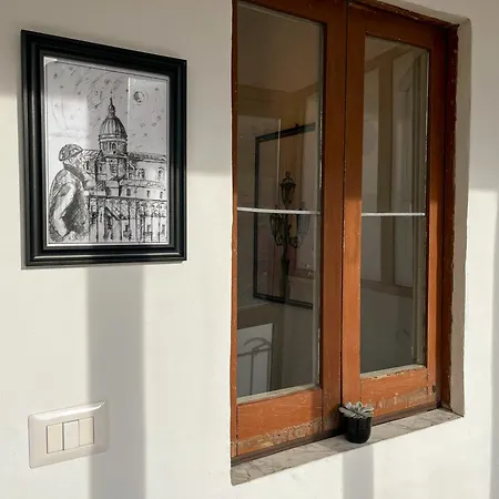 Miraglia 28 Apartment *